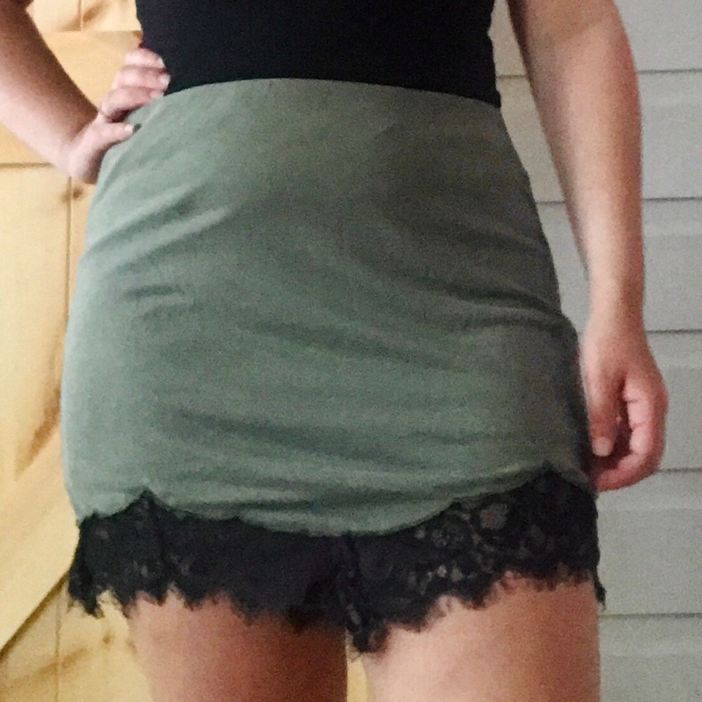 Express mini skirt
